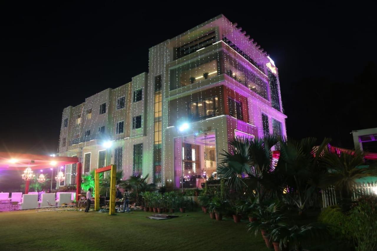 Hotel Pacific Roorkee Zewnętrze zdjęcie